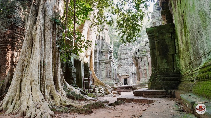 Комплекс храмов Ангкор Ват в Камбодже